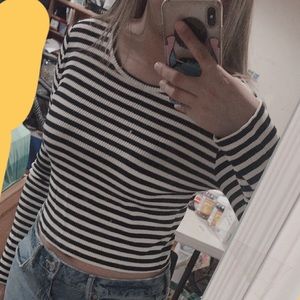 ‼️BUY ONE GET ONE FREE‼️ long sleeve crop top